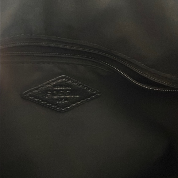 Fossil Black and Pink Crossbody Bag with Modern Design - Picture 8 of 8